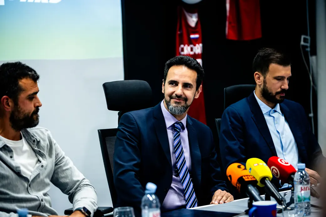 Gabriel Makki at a press conference